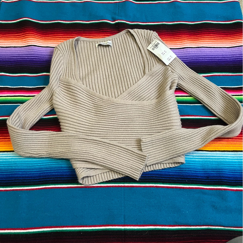 Abercrombie & Fitch Beige Ribbed V-Neck Sweater
